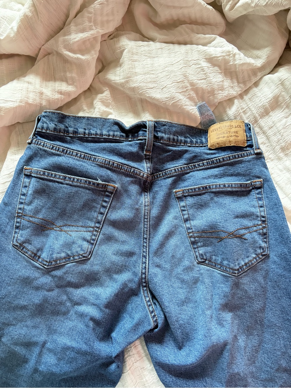 Levi's Blue Denim Athletic Jeans with Contrast Stitching